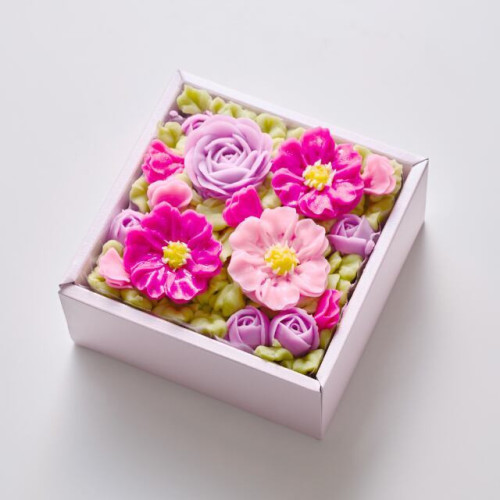 【秋限定】食べられるお花のボックスフラワーケーキ/360g（コスモスコレクション）