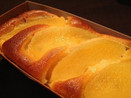 青森県の林檎を使ったパウンドケーキ