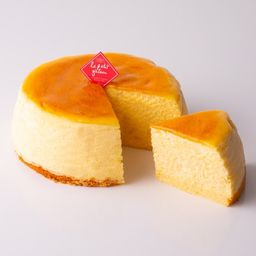 【イタリアントマト】3種チーズのスフレチーズケーキ  5号(15cm)