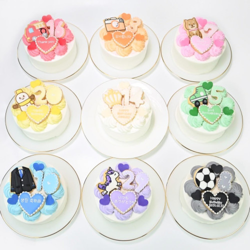 ☆お好きなキャラやイラストの手書きクッキー付♪セミオーダーハートケーキ（選べる9色♪）イラスト 写真 キャラクターケーキ♪ 4号