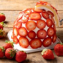 【販売停止中】4号の贅沢苺ズコット【大浜スイーツアカデミー】