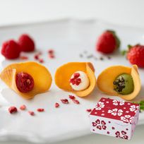 【KINEEL】ルフル3種セット（バニラ・抹茶・ベリーベリー）各8個入 / 京都からお届け♪お花の形のかわいいラングドシャスイーツ 
