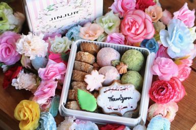 内祝いに☆桜のクッキー缶（S）