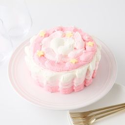 ピンクのフワモコケーキ