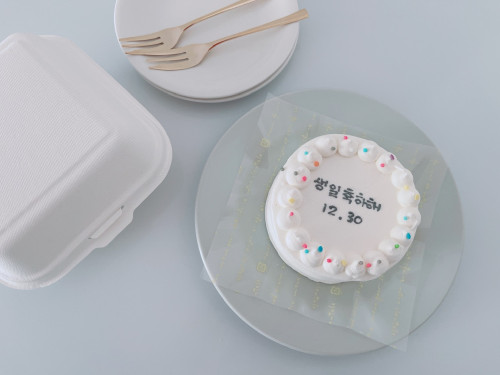 シンプルセンイルケーキ（色の変更可能） ランチボックス入り バレンタイン2023 ホワイトデー2023