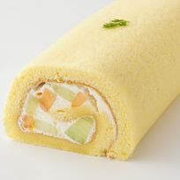 フルーツ専門店のバイカラーメロンロール