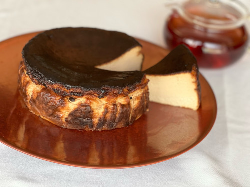 【1日5個限定】マノワの紅茶バスクチーズケーキ5号（15cm） 