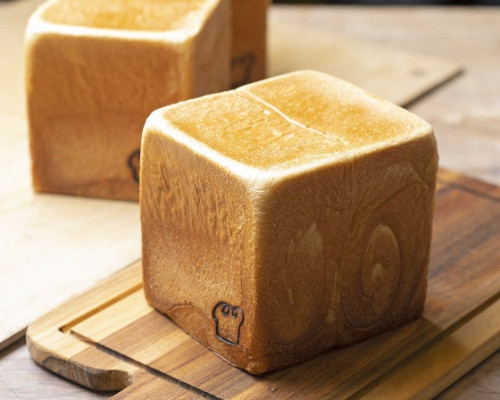 本郷食パン「究極」