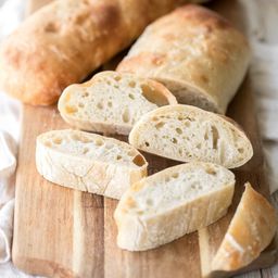 チャバッタ（Ciabatta） | 外はカリッと中はしっとり、イタリア伝統の風味