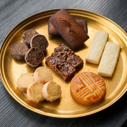 【アレ表参道】Boîte de pâtisseries assorties【小】