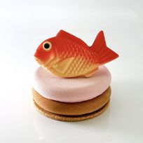 スマイルラボのケーキ（オメデ鯛） 4号