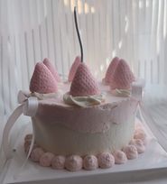 ピンクピンクラブリーケーキ