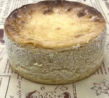 紅はるかと十勝チーズの焦がしバスク ～自然が育んだご褒美スイーツ～