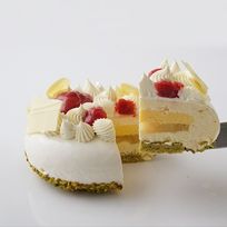 パティシエ 坂下寛志 監修 クリームチーズとホワイトチョコの贅沢ケーキ Le Festin（ル フェスタン） 