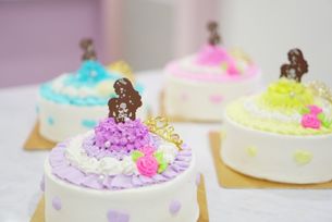 【選べる４色】プリンセス・ドレスケーキ ５号