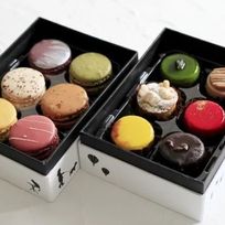 マカロンとプティケーキの 詰め合わせ 「プティ・フール」