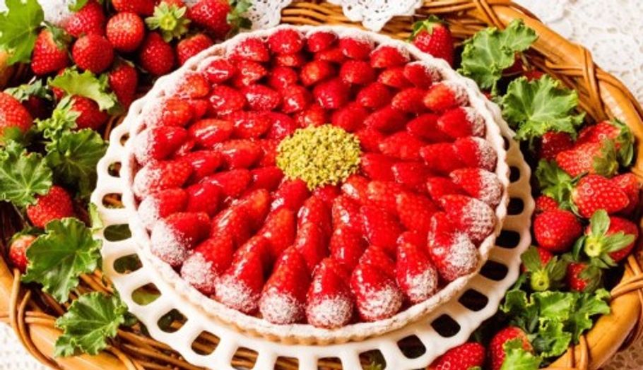 【店頭受取】イチゴのタルト (15cm)