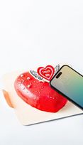 ハートタッチケーキ～スマホでタッチ、新しい感動体験をあなたの手で～