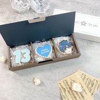 ◻︎セレブレイト・クッキーBOX（お好きなイラストクッキー＋ハート型メッセージプレート＋数字クッキー2枚まで）《選べる9色♪》
