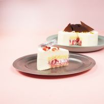 ホワイトクリスマスを彩る純白の白金フロマージュショート 5号