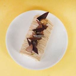 白金モンブランロール（皇室献上栗 山江栗）