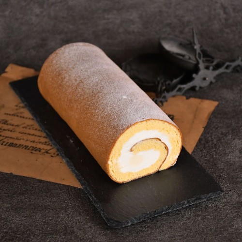 魔女の秘密 ロールケーキ 1本入 ふわふわ スイーツ 誕生日ケーキ 北海道産 生クリーム バター 使用 ハロウィン2025 クリスマス2025