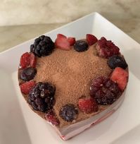 【店頭受取】ハートのRAWチョコベリーケーキ 9cm