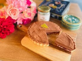 【店頭受取】【卵、乳、小麦、白砂糖不使用、グルテンフリースイーツ】タルトショコラ 5号 15cm【京豆腐仕込み】《ヴィーガンスイーツ・ヴィーガンケーキ》《無添加》《アレルギー配慮》 