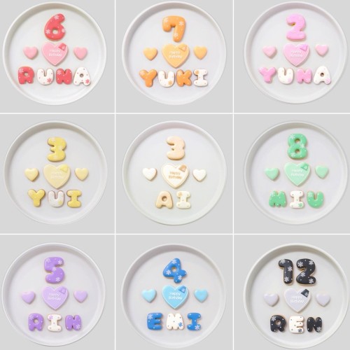【店頭受取】雪だるまデザインプレートセット♪ アイシングクッキーセット（プレート＋装飾ハート2つ）＋でお好きなアルファベットや数字をお選びください。オリジナルメッセージ可。全9色。誕生日や記念日、推しのお祝いなどにオススメ《アルファベット・数字：10枚》