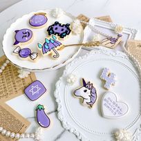 【店頭受取】☆～紫推しのあなたへ♥～ 絵文字プレートセット♪《数字（2桁まで）＋プレート＋お好きな絵文字アイシングクッキーのセット！》