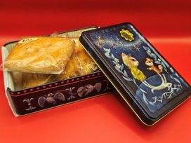 【ネコとリス缶】福々サブレ5枚入りギフト缶