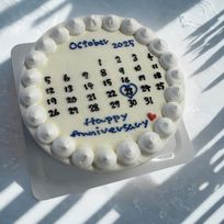 カラーが選べる❣️ミニマムカレンダーセンイルケーキ～４号サイズ～