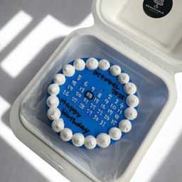 カラーが選べる❣️ミニマムカレンダーセンイルケーキ～3号サイズ～