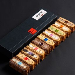 【送料無料】【ワッフル・ケーキの店R.L（エール・エル）】 お歳暮のしシール付ワッフルケーキ10種セット お歳暮2025