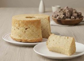 ～波照間島の恵み黒糖～ 高級生シフォンケーキ 17cm 