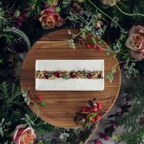 【ハンカチ付き】X'mas ハニーレアチーズケーキ 8×18cm