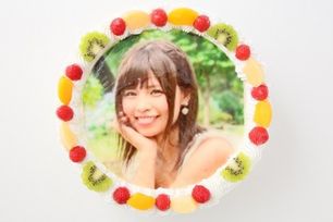 写真ケーキ丸形生クリーム 7号【送られてきた画像を色鉛筆画に編集できます】 21cm