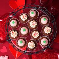 ミニストロベリーチョコボックス（ミニカップケーキ12個セット） バレンタイン2026