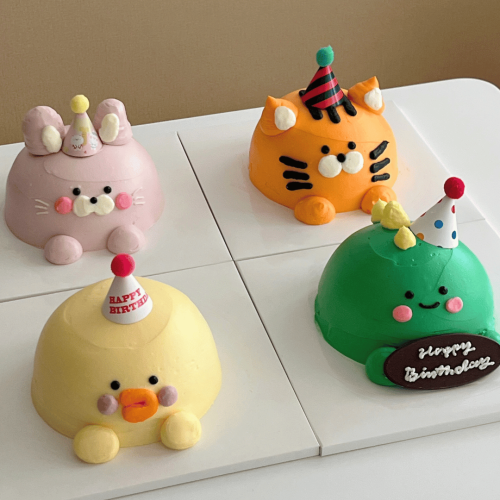 【選べる4種】立体 アニマル ドームケーキ 4号 [動物 / 誕生日 / インスタ映え]