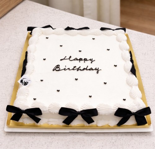 【大型】シンプルモノトーンケーキ30㎝×30㎝｜記念日・誕生日・結婚祝い・法人イベント