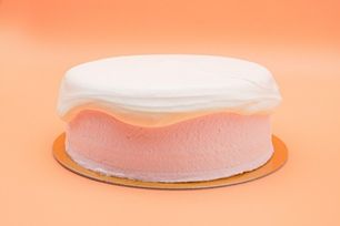 すっぴんケーキS™️ ジェノワーズデコレーションケーキ「ストロベリー」  ※フルーツトッピングなし 5号サイズ【冷凍便】