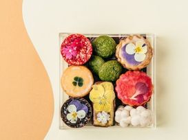 【出雲の名店Grand Chainon】押し花のクッキー缶 ママルニー 母の日2026