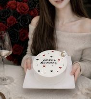 シンプルハートデコレーションケーキ｜推し活・誕生日・本人不在の誕生日会対応