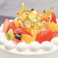 2026春の新作：ティアラ付き デコレーションケーキ 5号（誕生日・推し活・バースデー・映え）