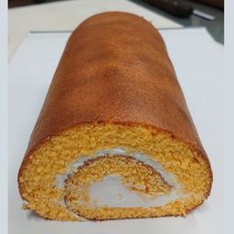 ふんわりチーズケーキ(６号 18cm)＆ 黄金ロール(17cm) セット
