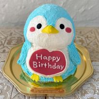 ペンギンの立体ケーキ(ハートのプレート) 5号 お誕生日やお祝いに 動物ケーキ 