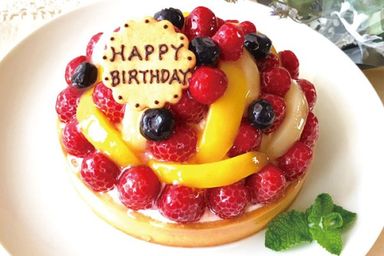 ★グランプリ受賞★フルーツのバースデータルト 14cm ケーキ スイーツ 誕生日ケーキ バースデーケーキ