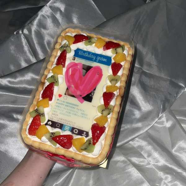インスタグラム風フレームの写真ケーキ 23cm×15cm×6cm birthdaygramの口コミ・評判の投稿画像